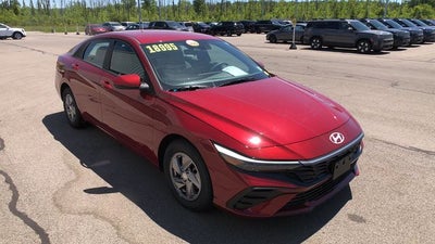2024 Hyundai Elantra SE