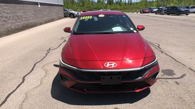 2024 Hyundai Elantra SE