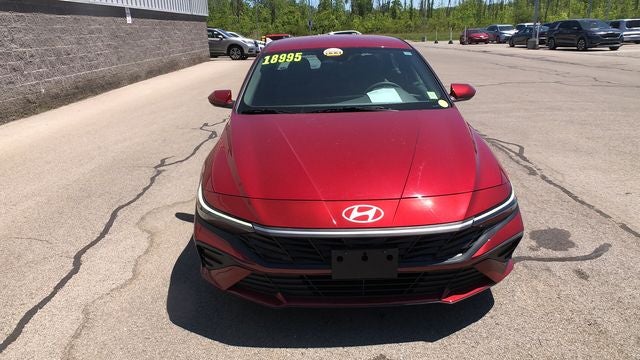 2024 Hyundai Elantra SE