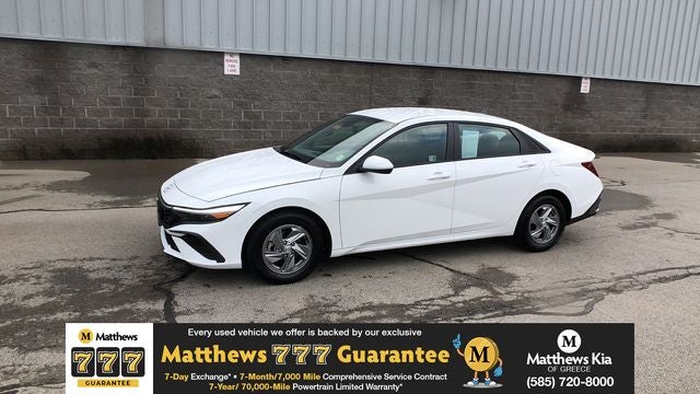 2024 Hyundai Elantra SE
