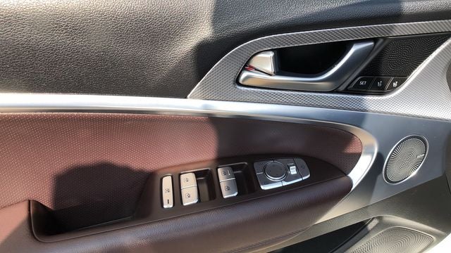 2022 Genesis G70 2.0T