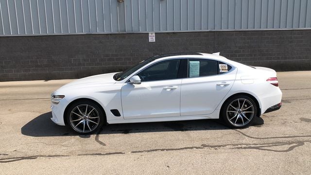 2022 Genesis G70 2.0T