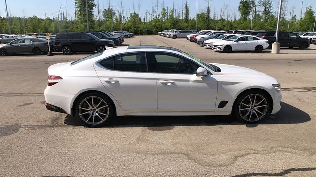 2022 Genesis G70 2.0T