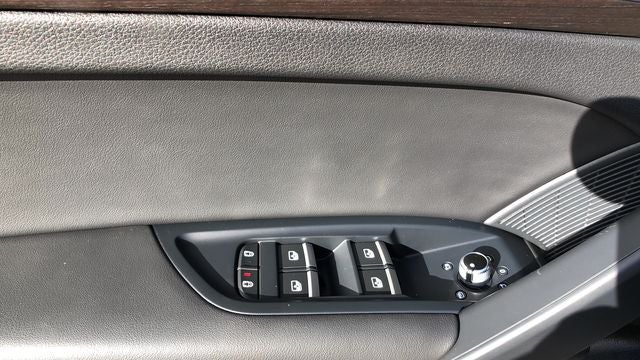 2024 Audi Q5 40 Premium Plus quattro