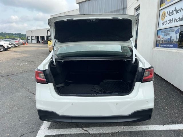 2022 Subaru Legacy Limited