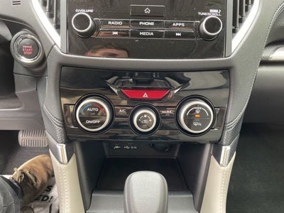 2024 Subaru Forester Premium