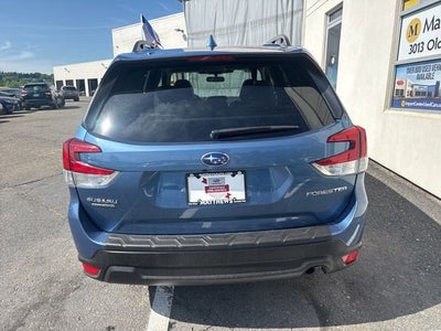 2022 Subaru Forester Premium