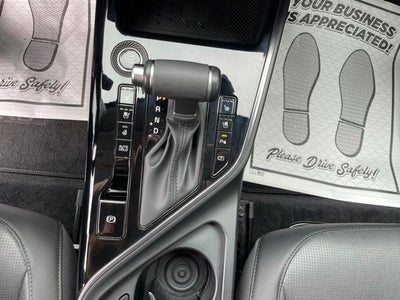 2023 Kia Niro SX