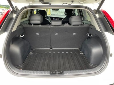 2023 Kia Niro SX