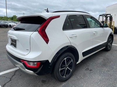 2023 Kia Niro SX