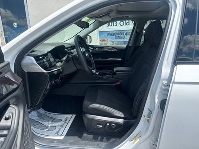 2023 Jeep Grand Cherokee Laredo