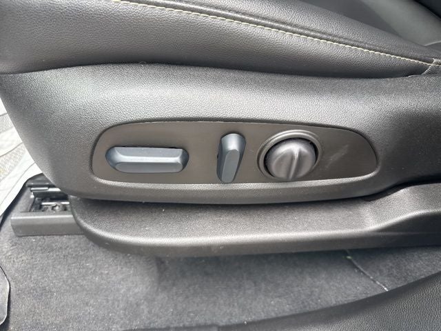 2024 Chevrolet Traverse Limited LT Leather