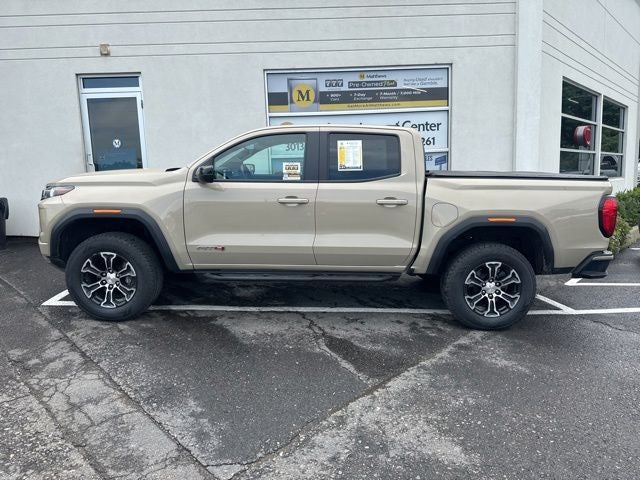 2024 GMC Canyon AT4