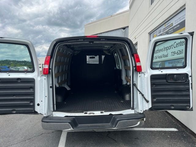 2025 GMC Savana 2500 Work Van