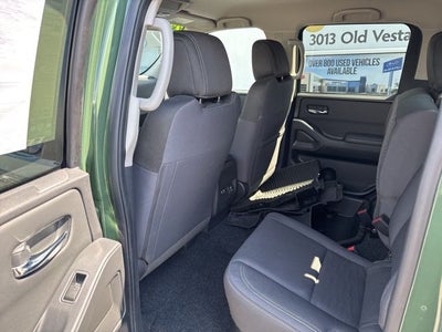 2023 Nissan Frontier SV