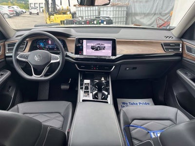 2024 Volkswagen Atlas 2.0T SE w/Technology