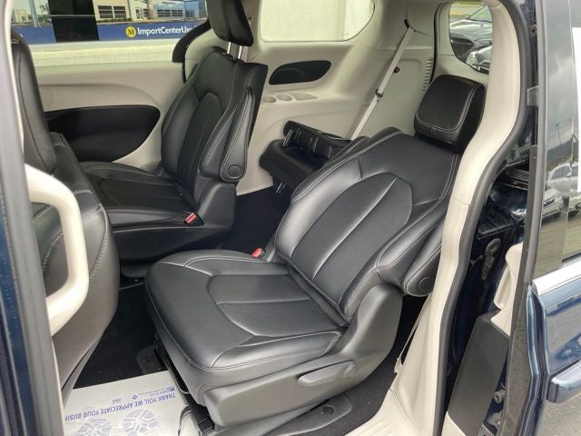 2024 Chrysler Pacifica Hybrid Select
