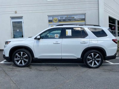 2023 Honda Pilot Touring 8 Passenger