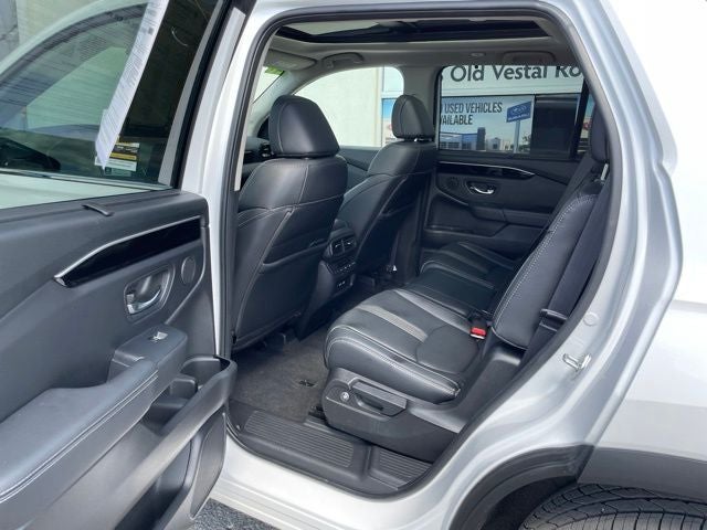 2023 Honda Pilot Touring 8 Passenger