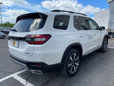 2023 Honda Pilot Touring 8 Passenger