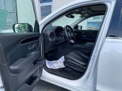 2023 Honda Pilot Touring 8 Passenger
