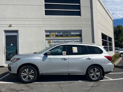 2018 Nissan Pathfinder S