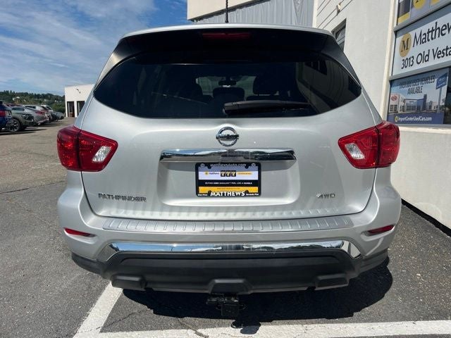 2018 Nissan Pathfinder S