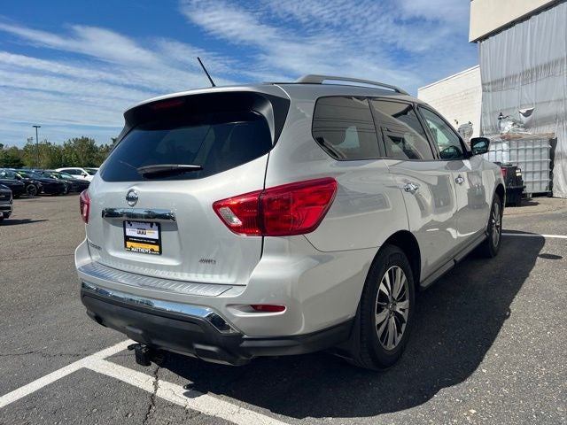 2018 Nissan Pathfinder S