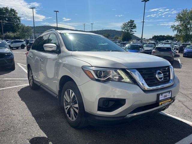 2018 Nissan Pathfinder S