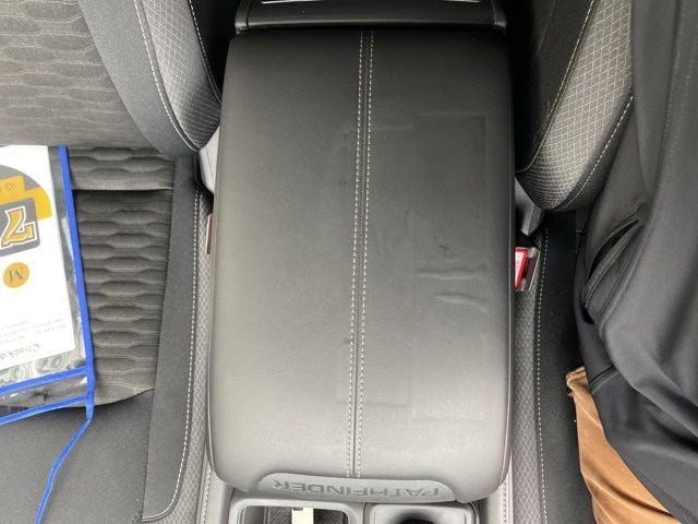 2024 Nissan Pathfinder S