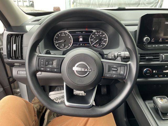 2024 Nissan Pathfinder S