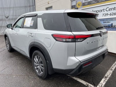 2024 Nissan Pathfinder S