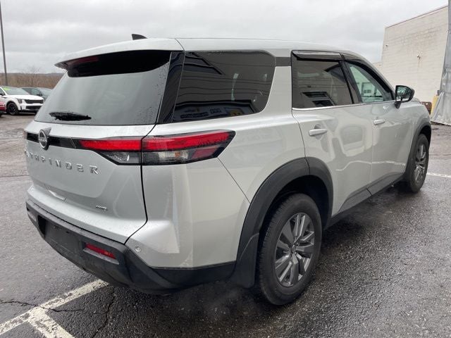2024 Nissan Pathfinder S