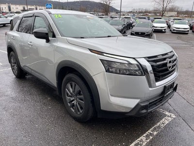 2024 Nissan Pathfinder S