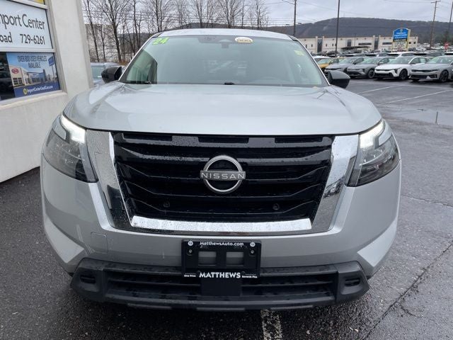 2024 Nissan Pathfinder S