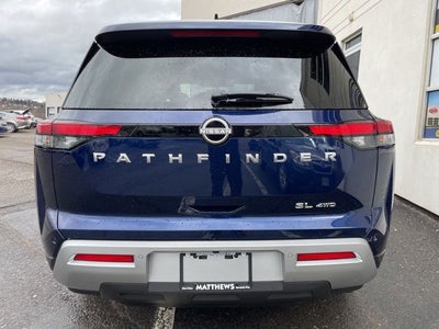2025 Nissan Pathfinder SL