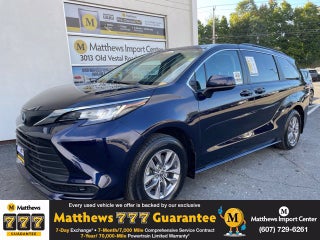 2023 Toyota Sienna LE 8 Passenger