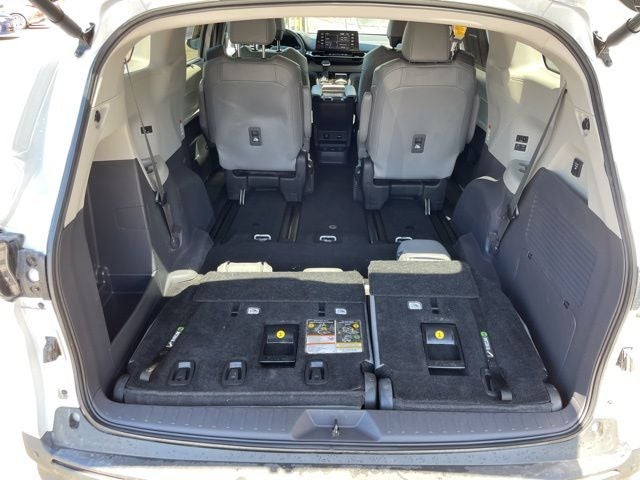 2023 Toyota Sienna XLE 7 Passenger