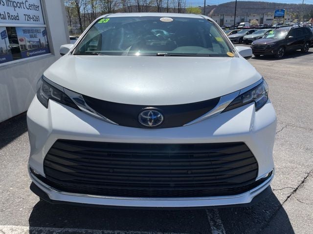 2023 Toyota Sienna XLE 7 Passenger