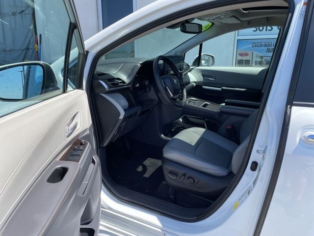 2023 Toyota Sienna XLE 7 Passenger