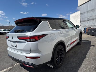 2024 Mitsubishi Outlander SE Ralliart