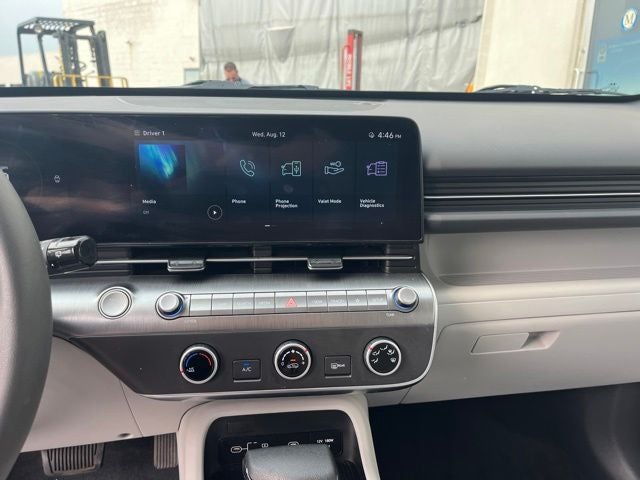 2024 Hyundai Kona SE
