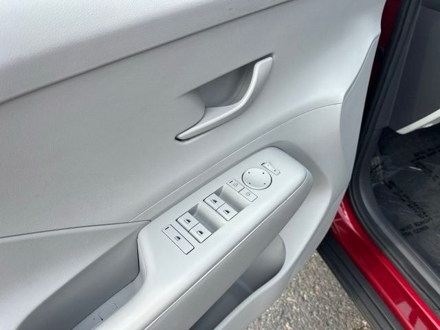 2024 Hyundai Kona SE