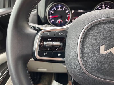 2024 Kia Carnival EX