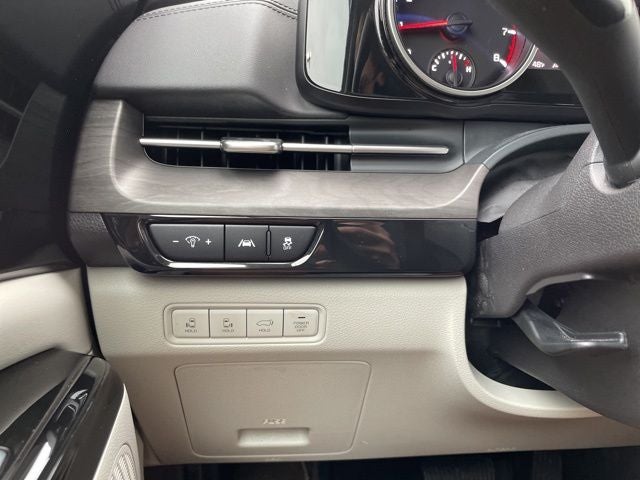 2024 Kia Carnival EX