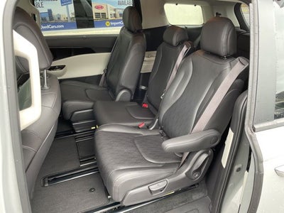 2024 Kia Carnival EX