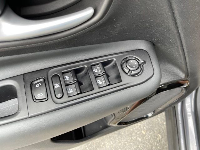 2023 Jeep Renegade Altitude