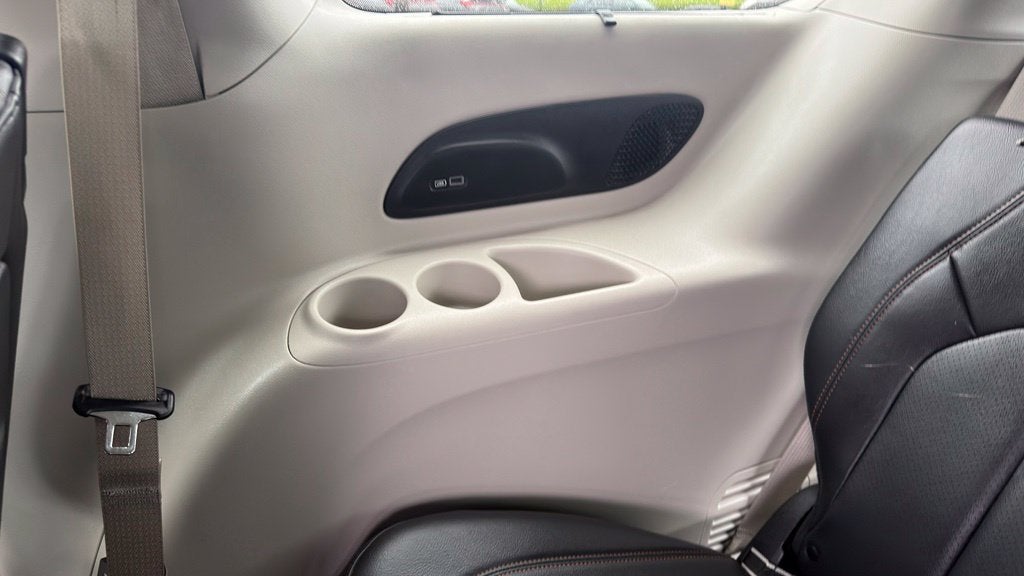 2019 Chrysler Pacifica Touring L Plus