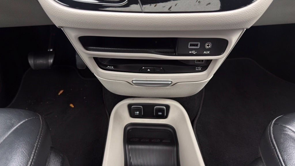 2019 Chrysler Pacifica Touring L Plus