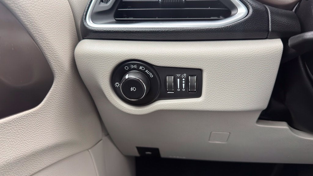 2019 Chrysler Pacifica Touring L Plus